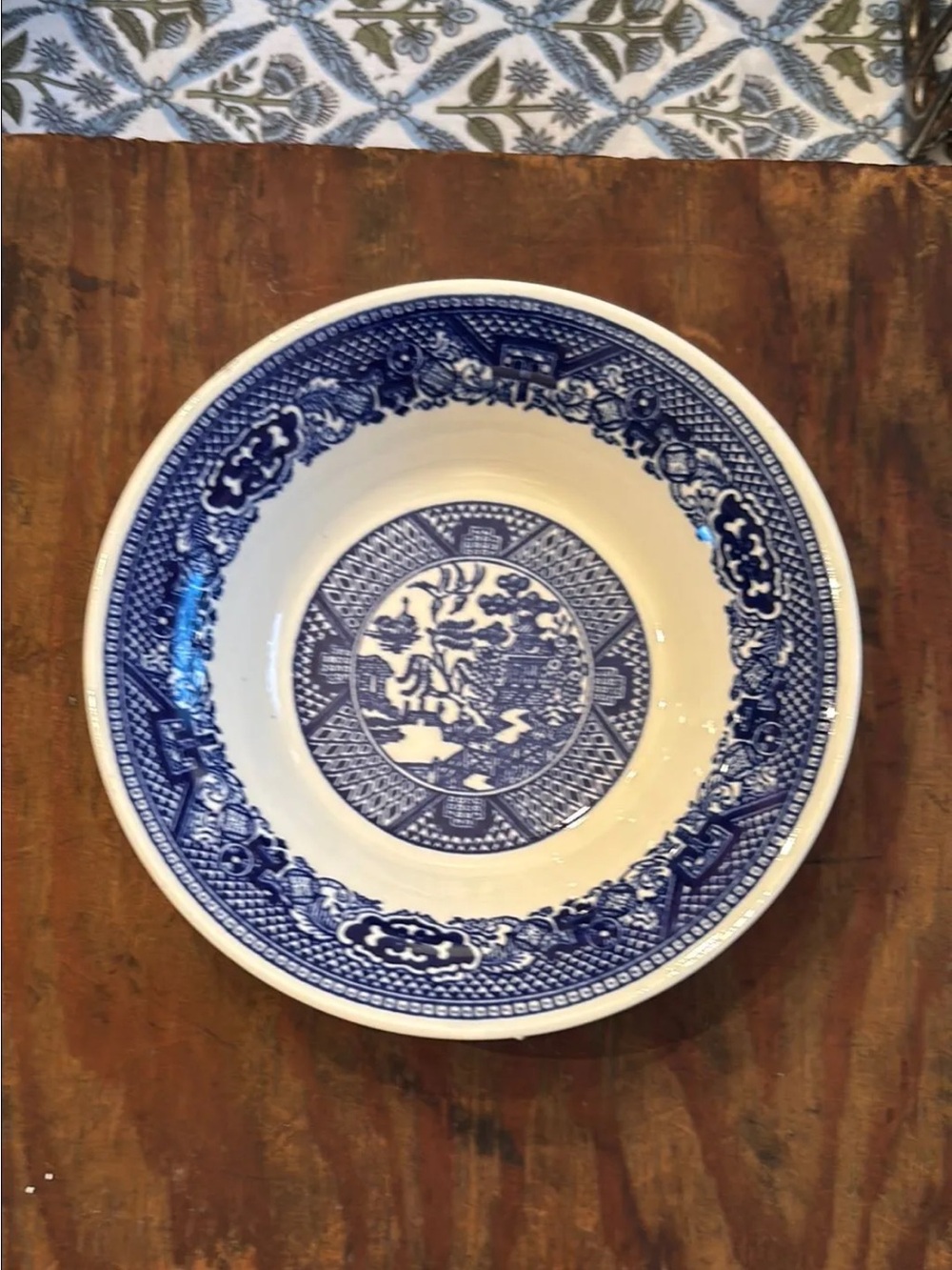 Blue Willow Blue and White Porcelain Decorative Set of 5 Berry Bowls
